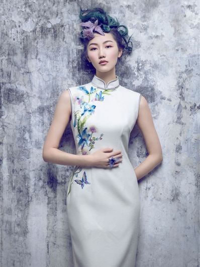 White embroidered cheongsam